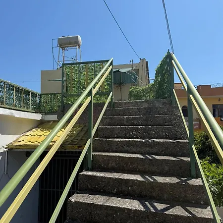 Victor House منزل للإقامة فلورا