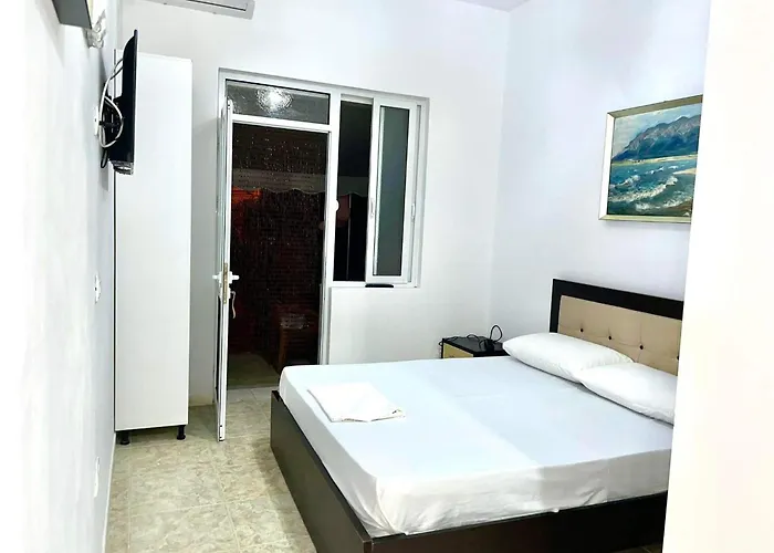 Victor House *